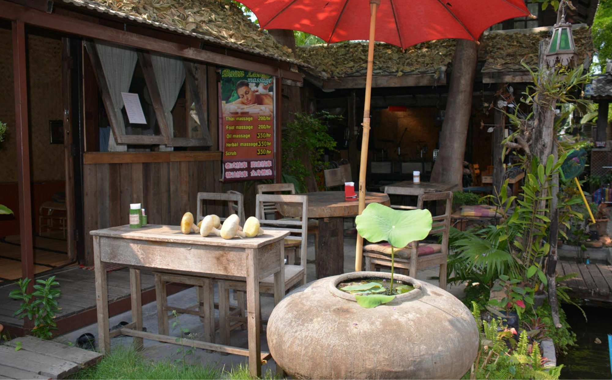 ホテル Baanlansa Bed&Bar チエンマイ エクステリア 写真